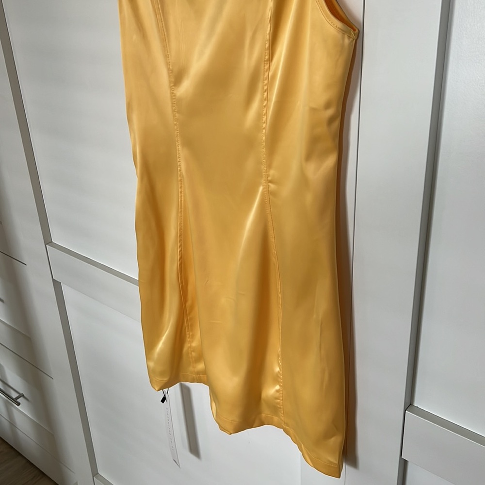 Yellow!!! Dress with Matching Bow - Picture 5 of 12